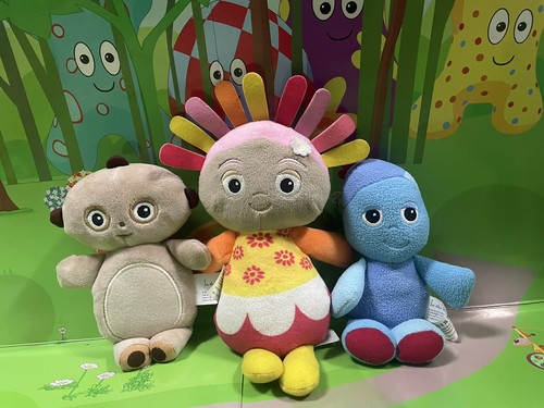 The night garden plush - in,